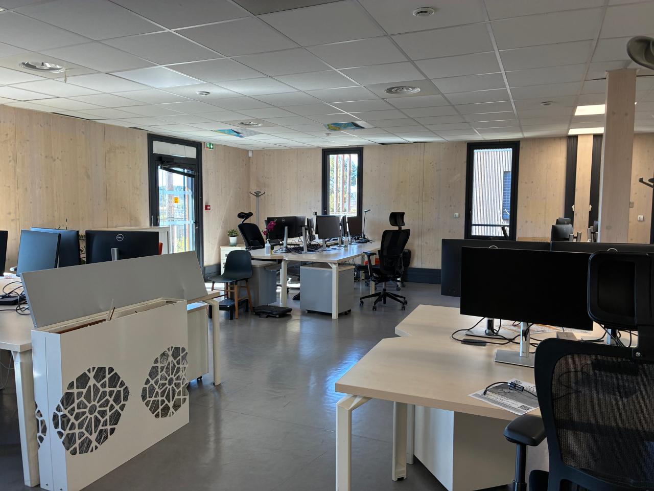 Location bureau Aix-en-Provence Bouches-du-Rhône OLBUR2202124 25