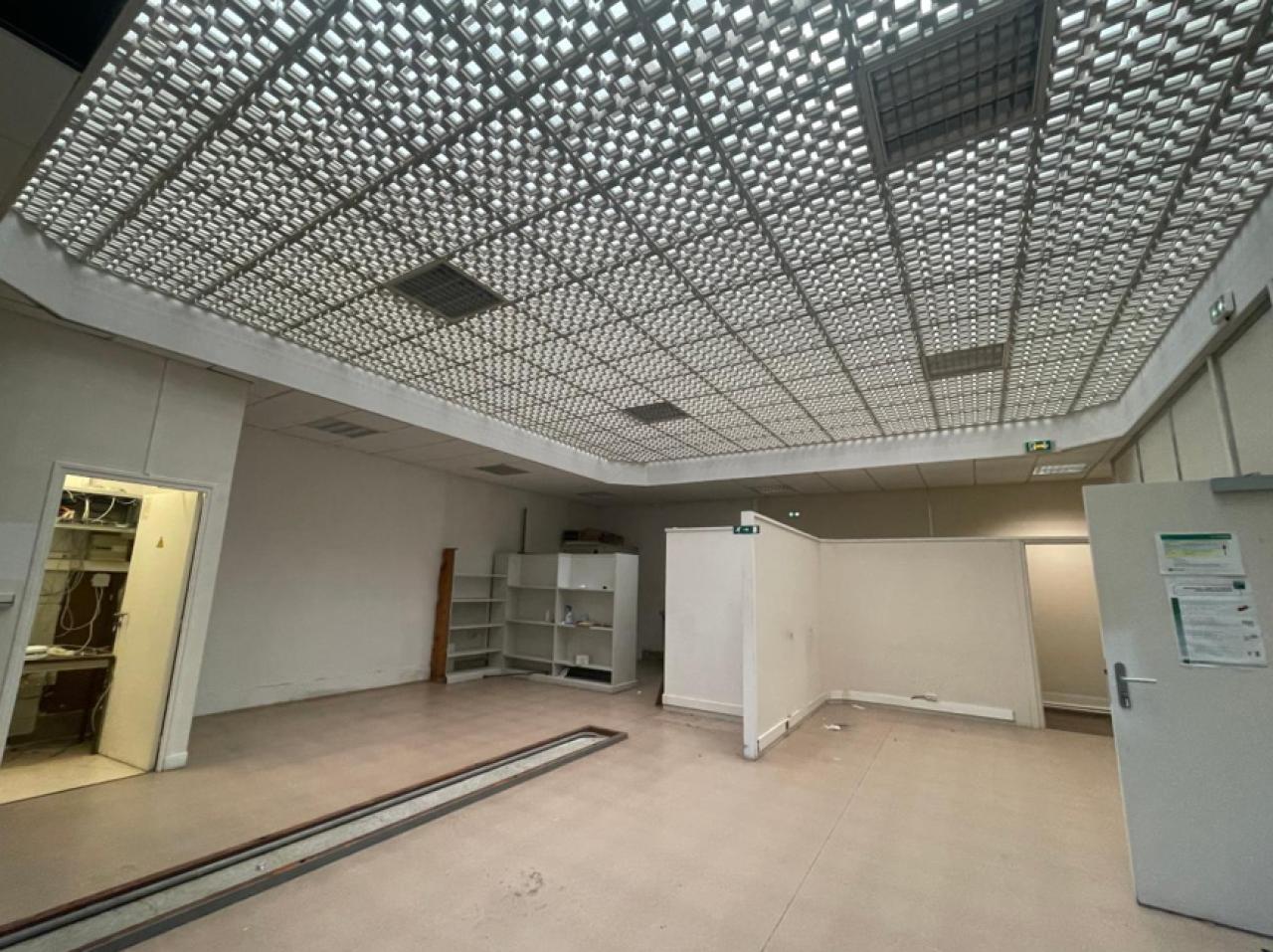 Vente bureau Solesmes Nord OVBUR2644733 5