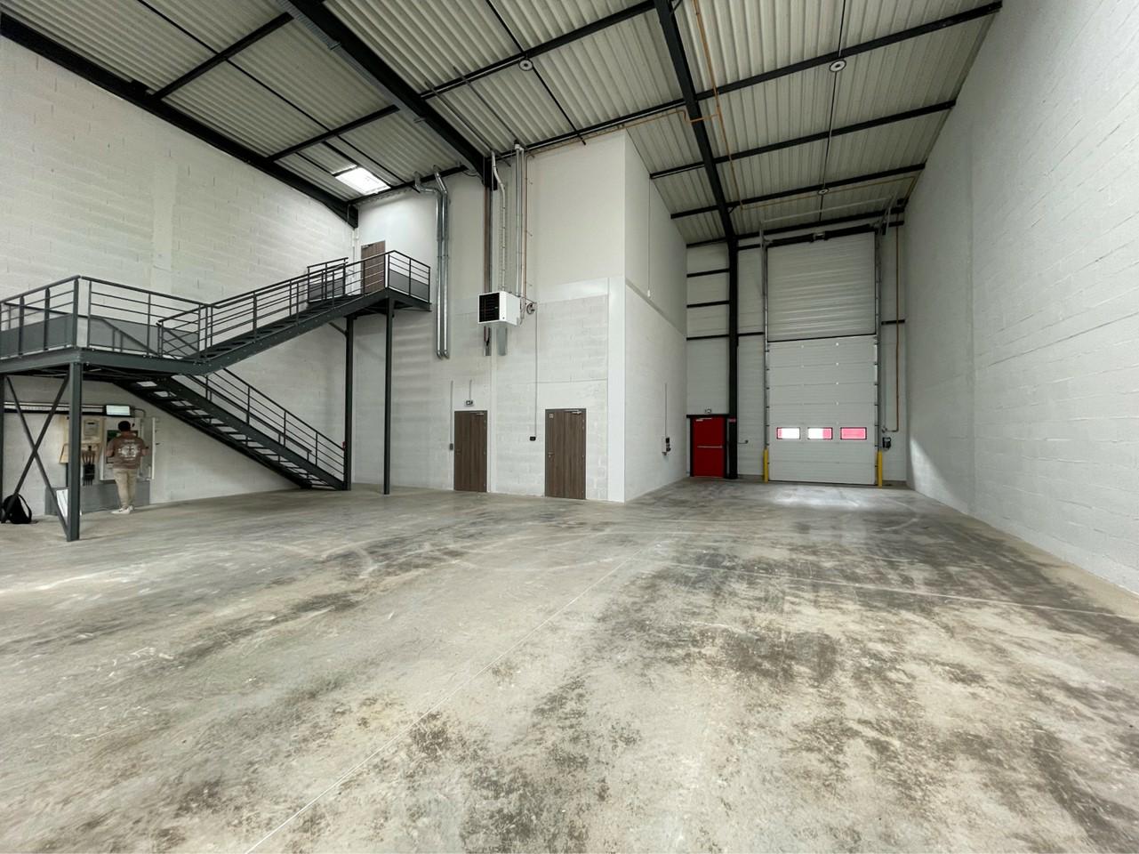 Vente local d'activité Heyrieux Isère OVACT2640218 21