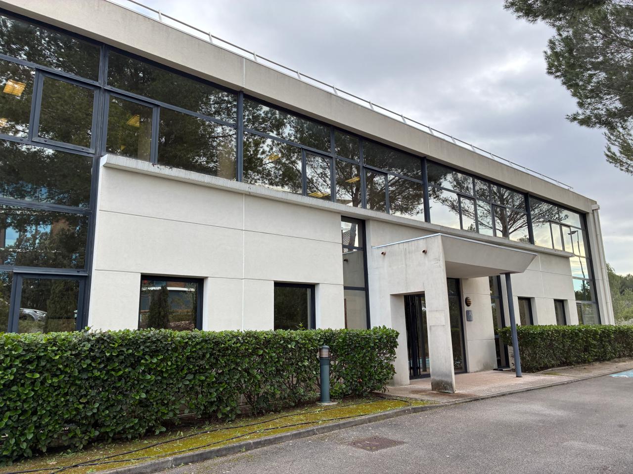 Location bureau Aix-en-Provence Bouches-du-Rhône OLBUR2114976