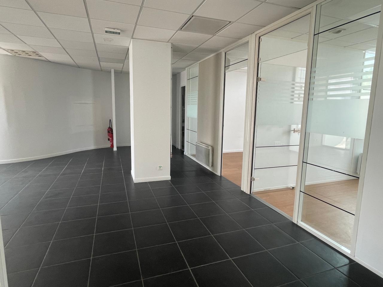 Location bureau Vern-sur-Seiche Ille-et-Vilaine OLBUR2534453 7