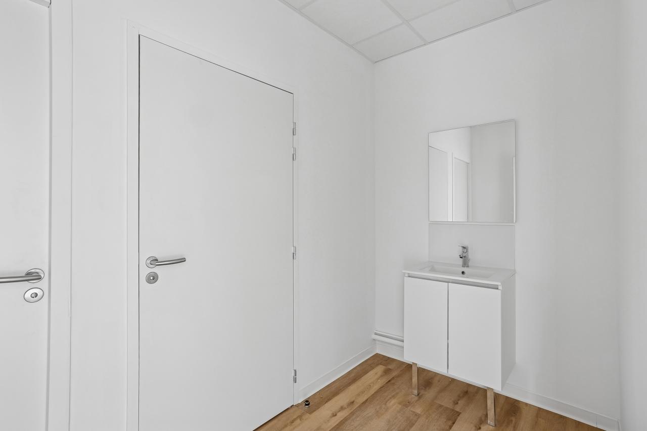 Location bureau Éguilles Bouches-du-Rhône OLBUR2311990 18