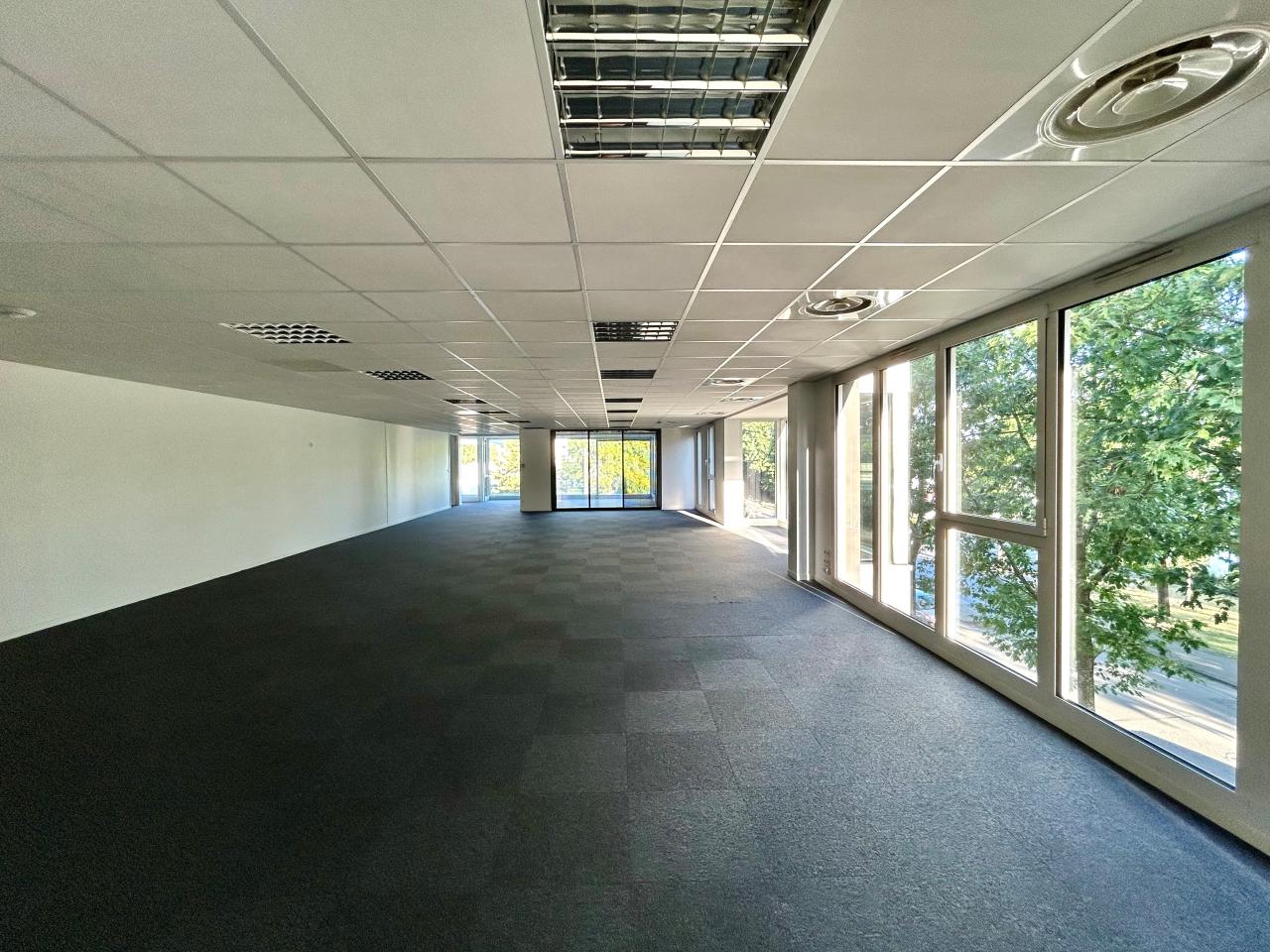Location bureau Rennes Ille-et-Vilaine OLBUR2426108 1