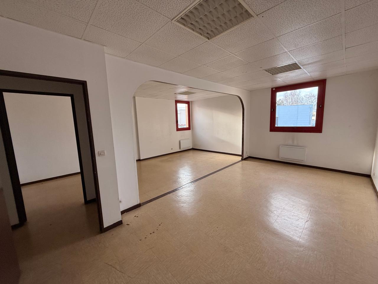 Location local d'activité Pontault-Combault Seine-et-Marne OLACT2420764 3