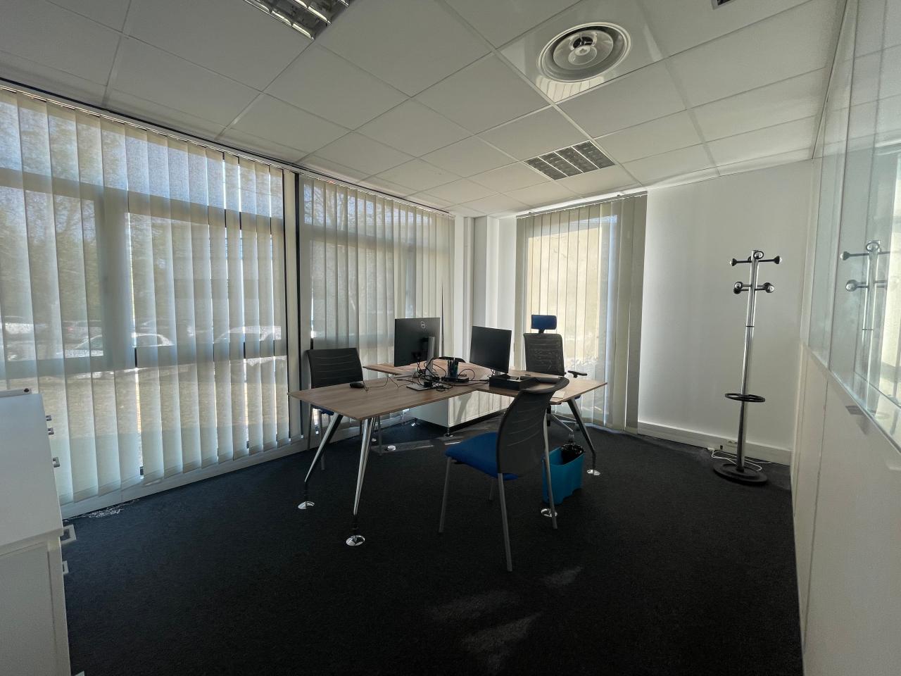 Location bureau Aix-en-Provence Bouches-du-Rhône OLBUR2428083 16