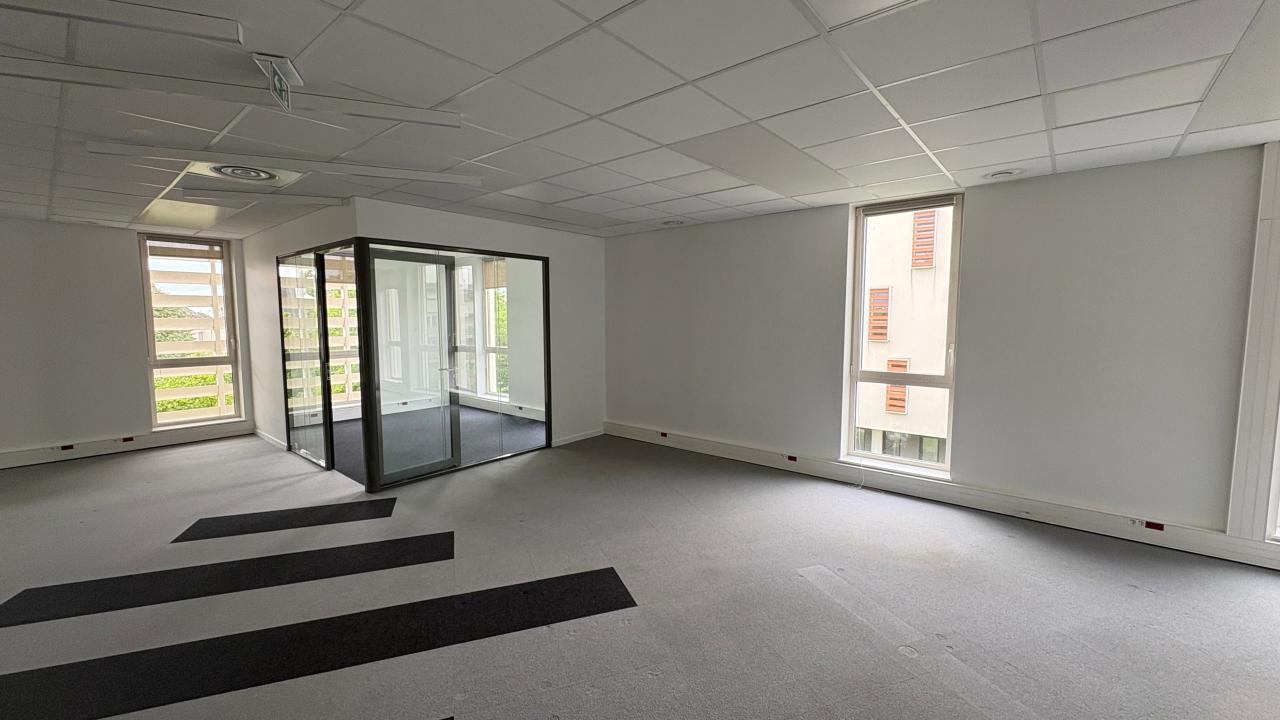 Location bureau Tours Indre-et-Loire OLBUR2427808 10