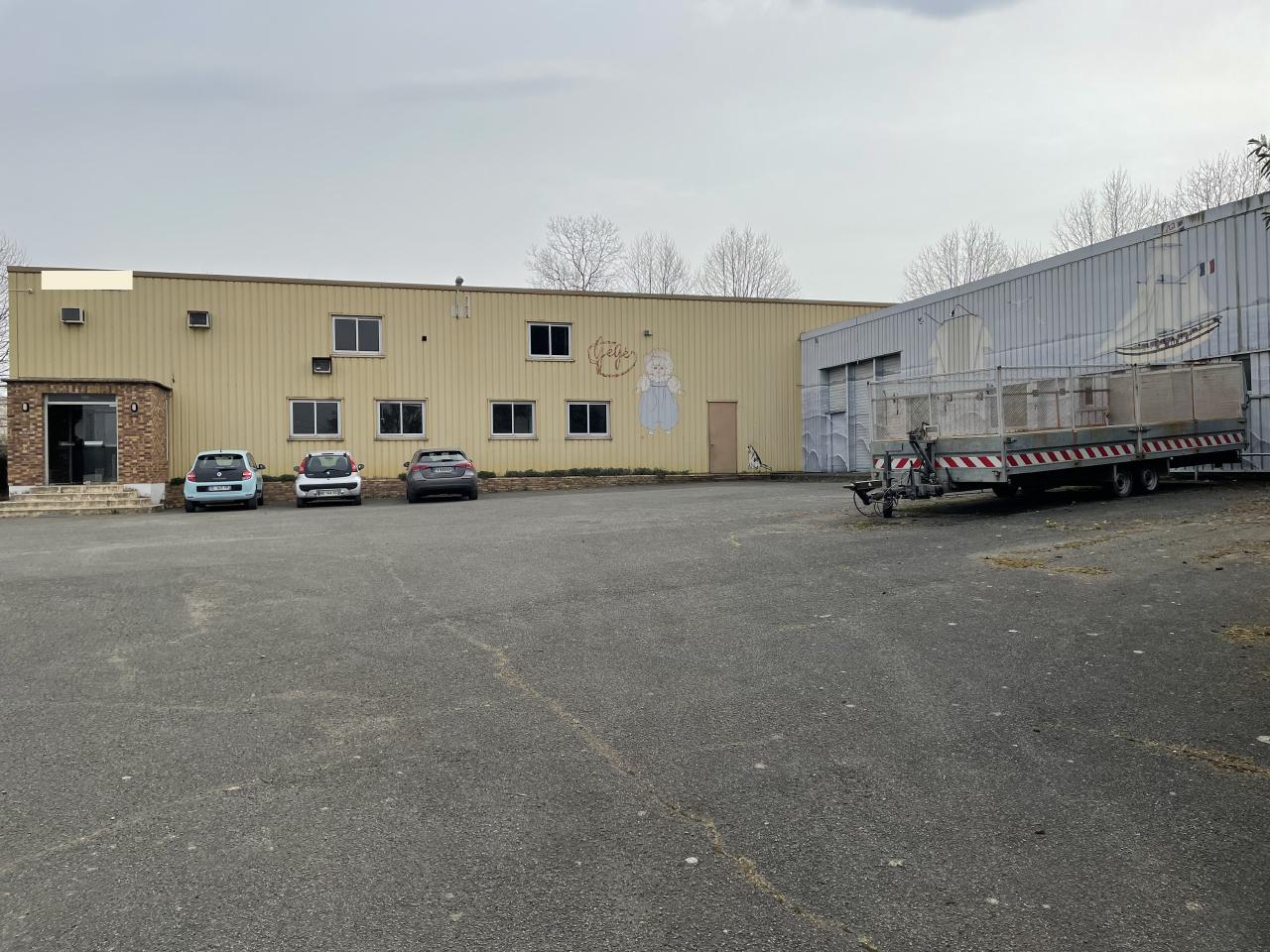 Vente local d'activité Les Mureaux Yvelines OVACT2202051