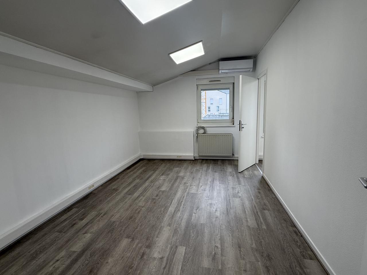 Location bureau Ban-Saint-Martin Moselle OLBUR2639331 5