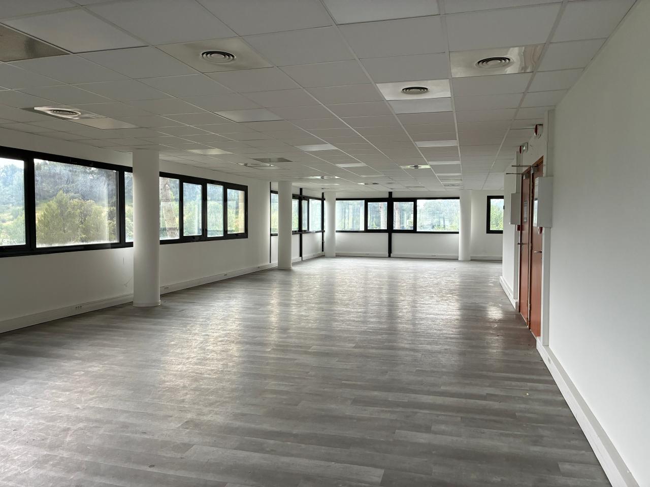 Location bureau Aix-en-Provence Bouches-du-Rhône OLBUR2114976 38