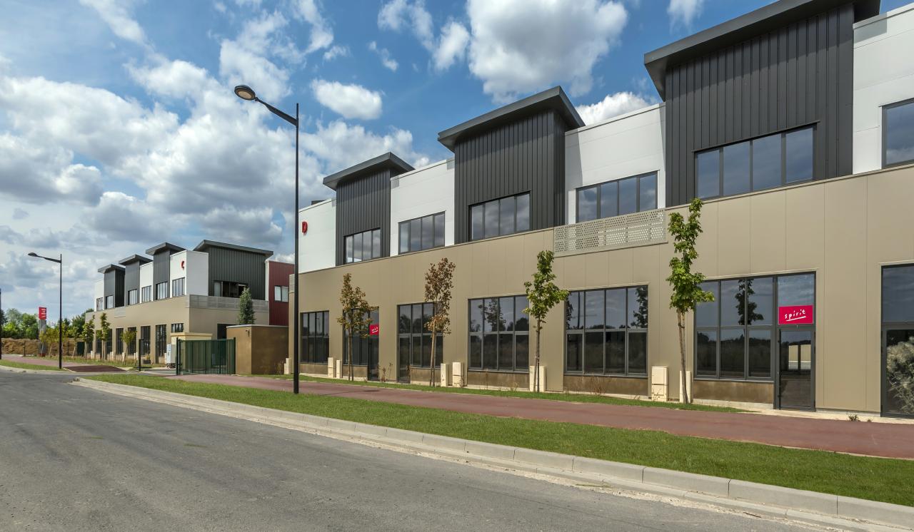 Location local d'activité Saint-Pierre-du-Perray Essonne OLACT2204311