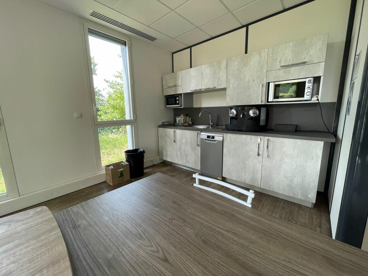 Location bureau Pusignan Rhône OLBUR2203746 9