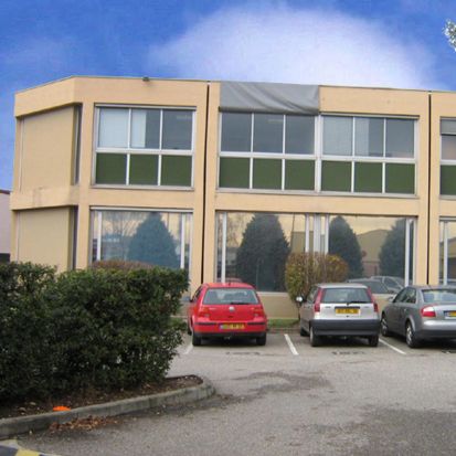 Location local d'activité Chassieu Rhône OLACT2425695 26