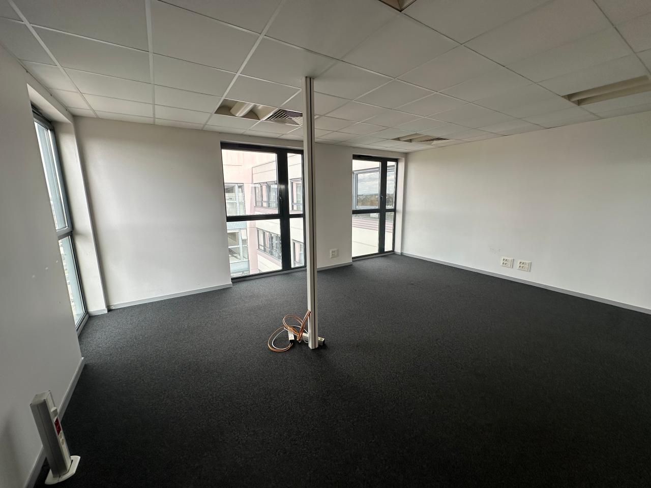 Location bureau Tours Indre-et-Loire OLBUR2638985 5