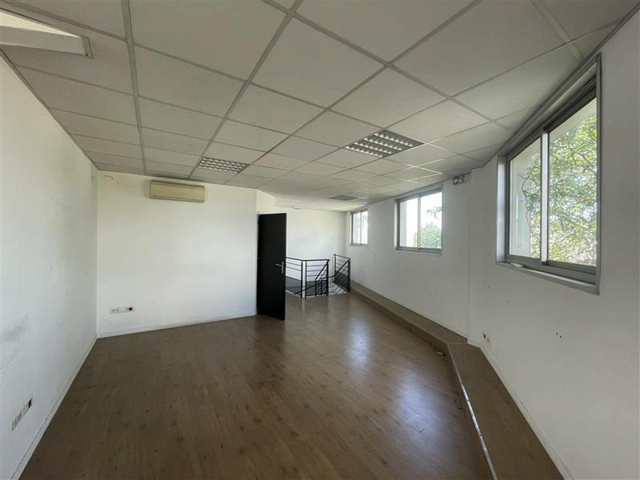 Location bureau Mauguio Hérault OLBUR2424273 3