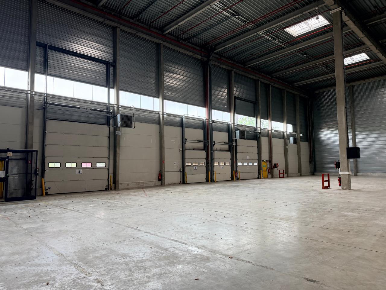 Location entrepôt classe a Châtres Seine-et-Marne OLLOG2537716 3