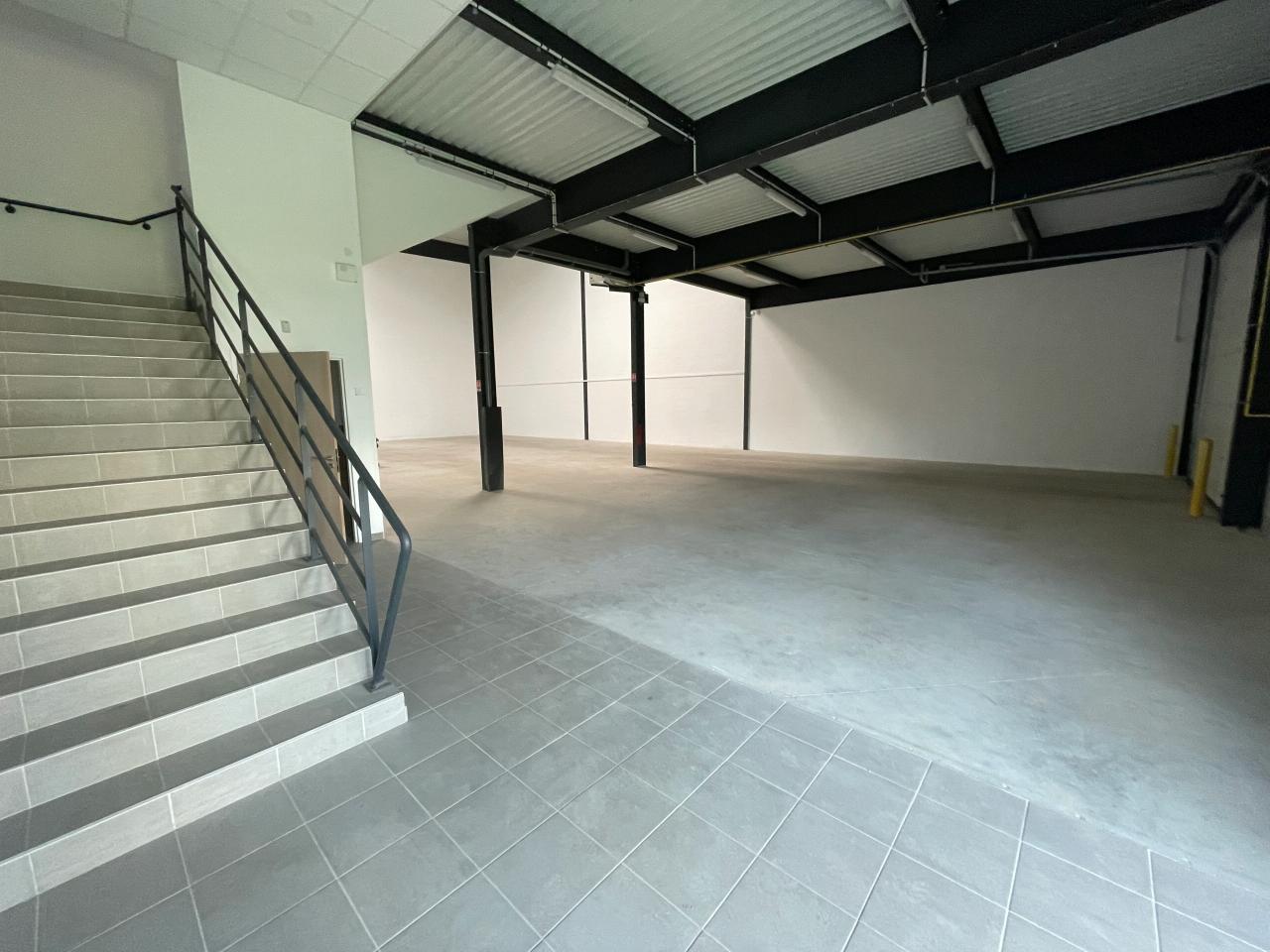 Location local d'activité Chanteloup-en-Brie Seine-et-Marne OLACT2421442