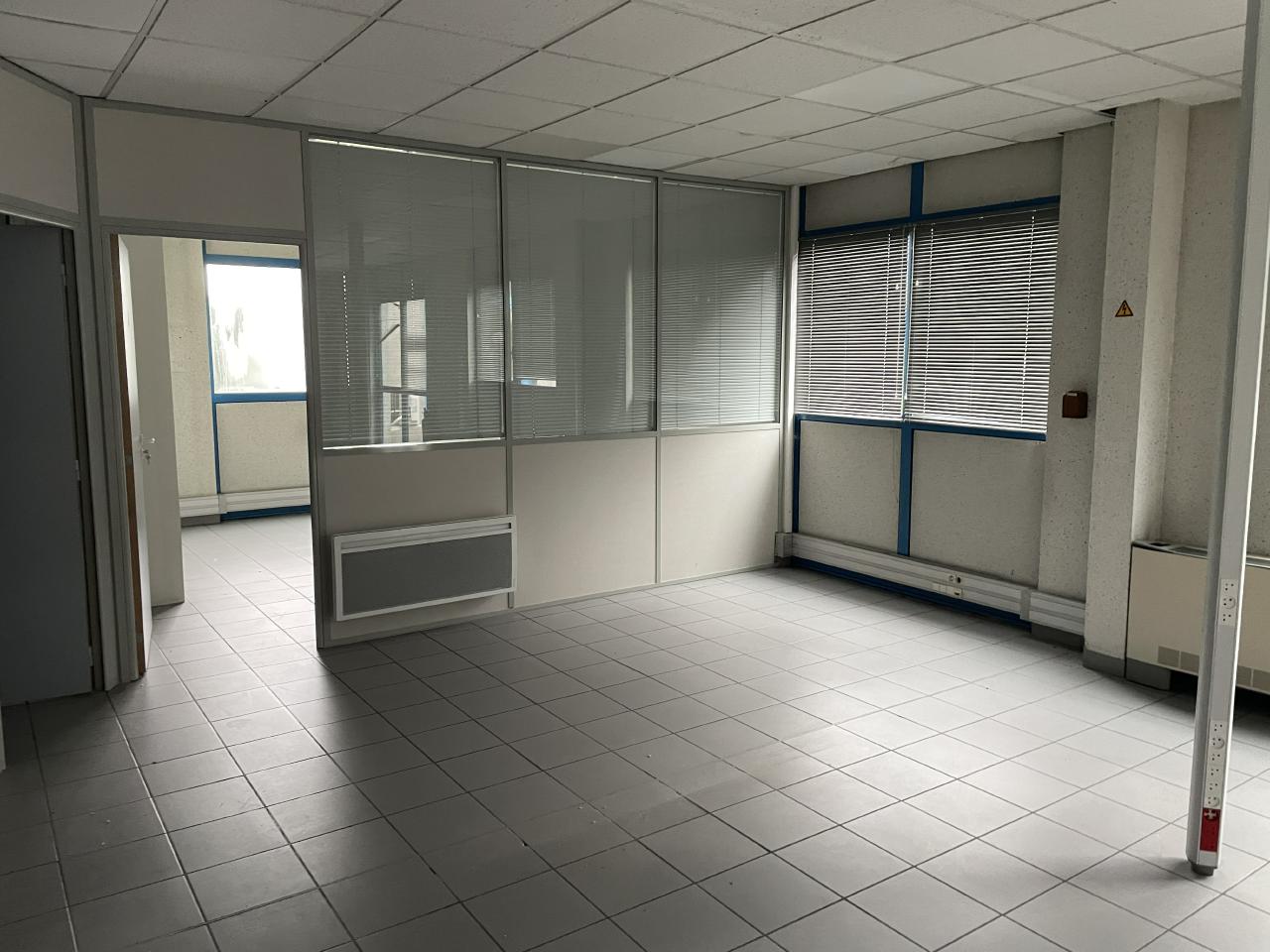 Vente local d'activité Civrieux-d'Azergues Rhône OVACT2422185 31