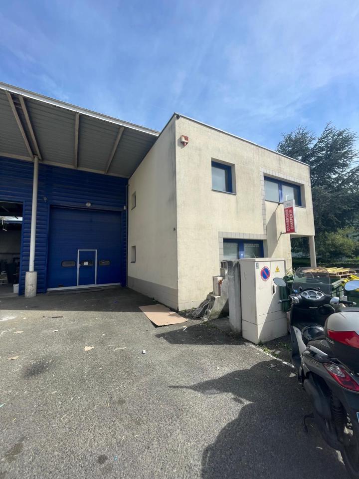 Vente local d'activité Sainte-Geneviève-des-Bois Essonne OVACT2641615