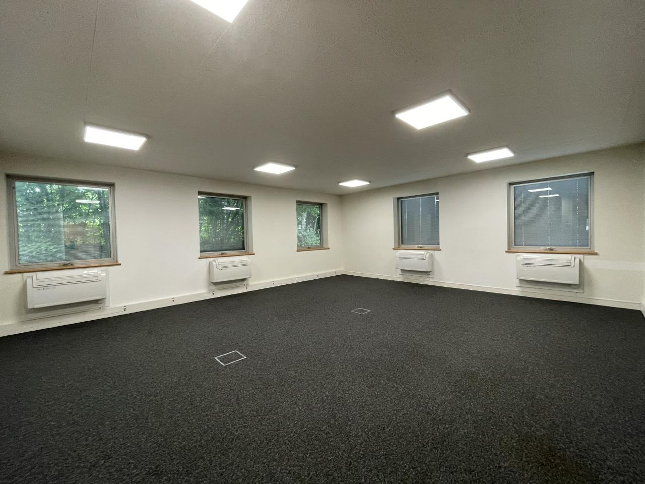 Location bureau La Plaine Saint-Denis Seine-Saint-Denis OLBUR2312422 8