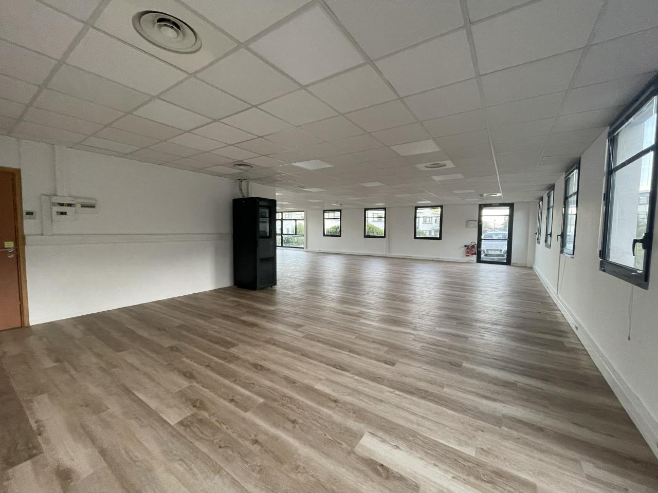 Location bureau Aix-en-Provence Bouches-du-Rhône OLBUR2420499 4