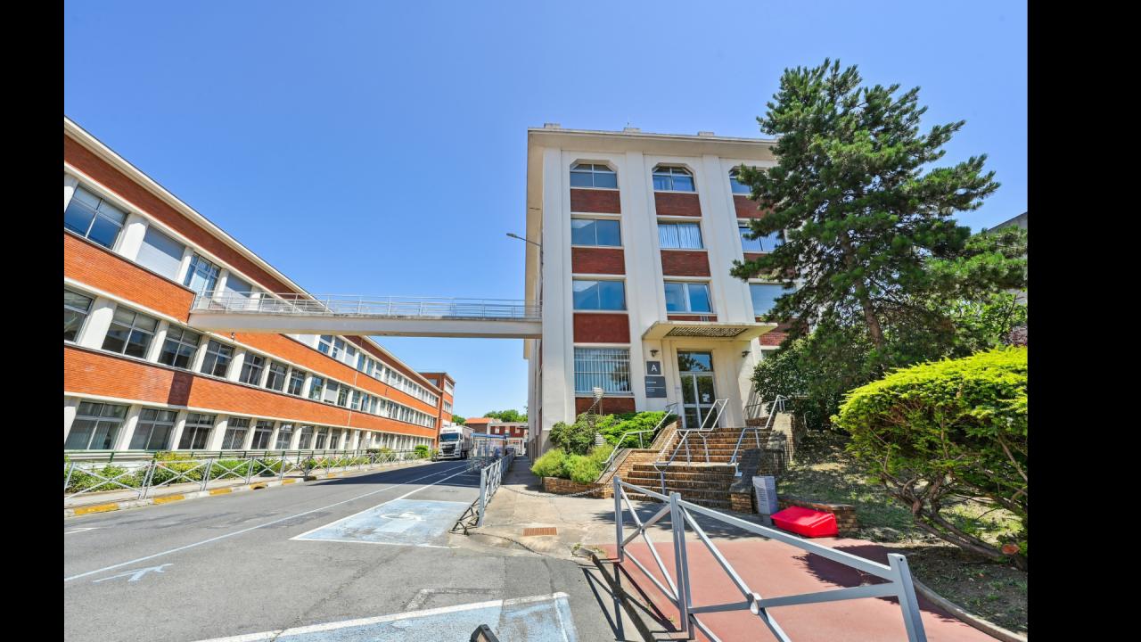 Location bureau La Courneuve Seine-Saint-Denis OLBUR2533671 1