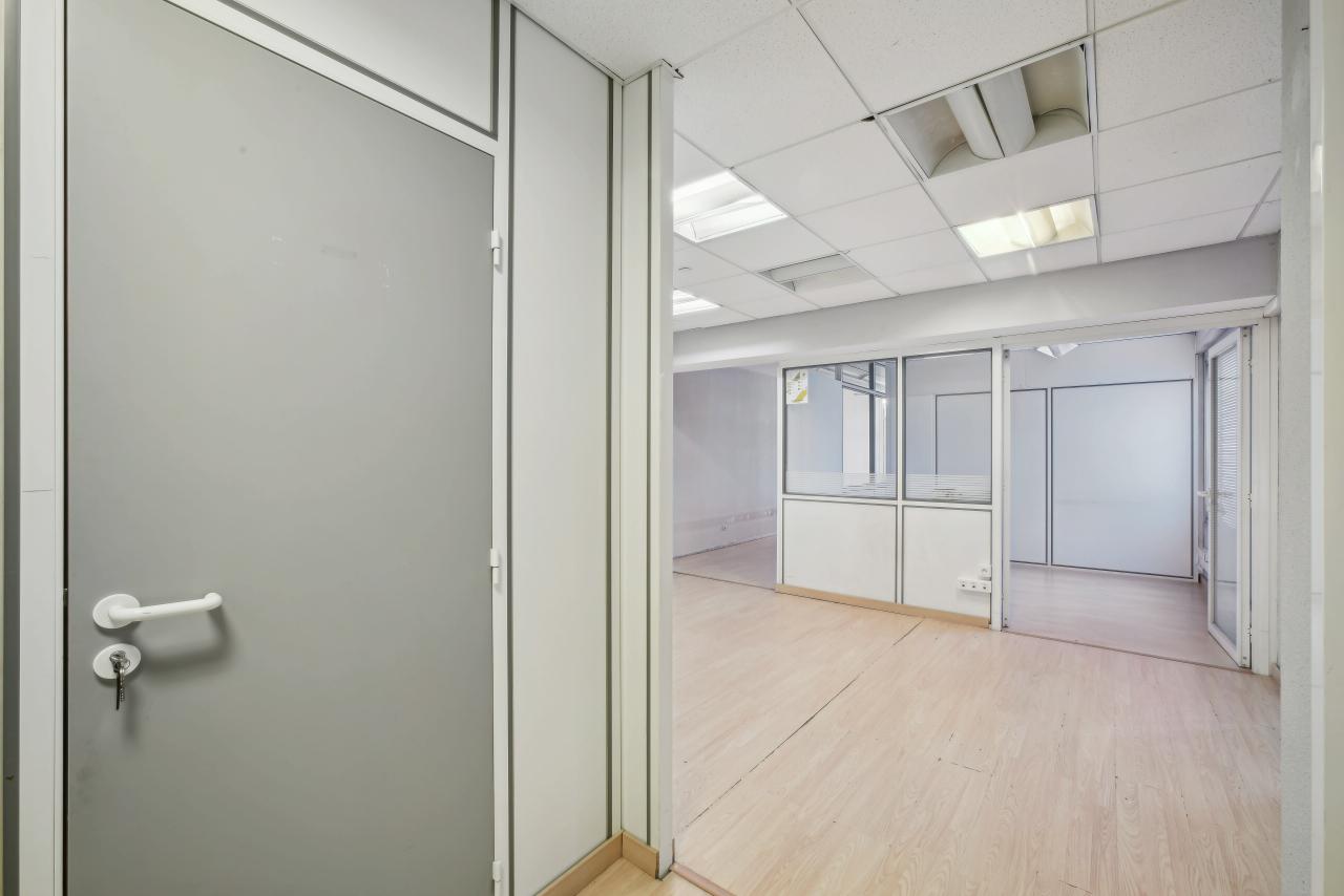 Location bureau Saint-Laurent-du-Var Alpes-Maritimes OLBUR2533428 12