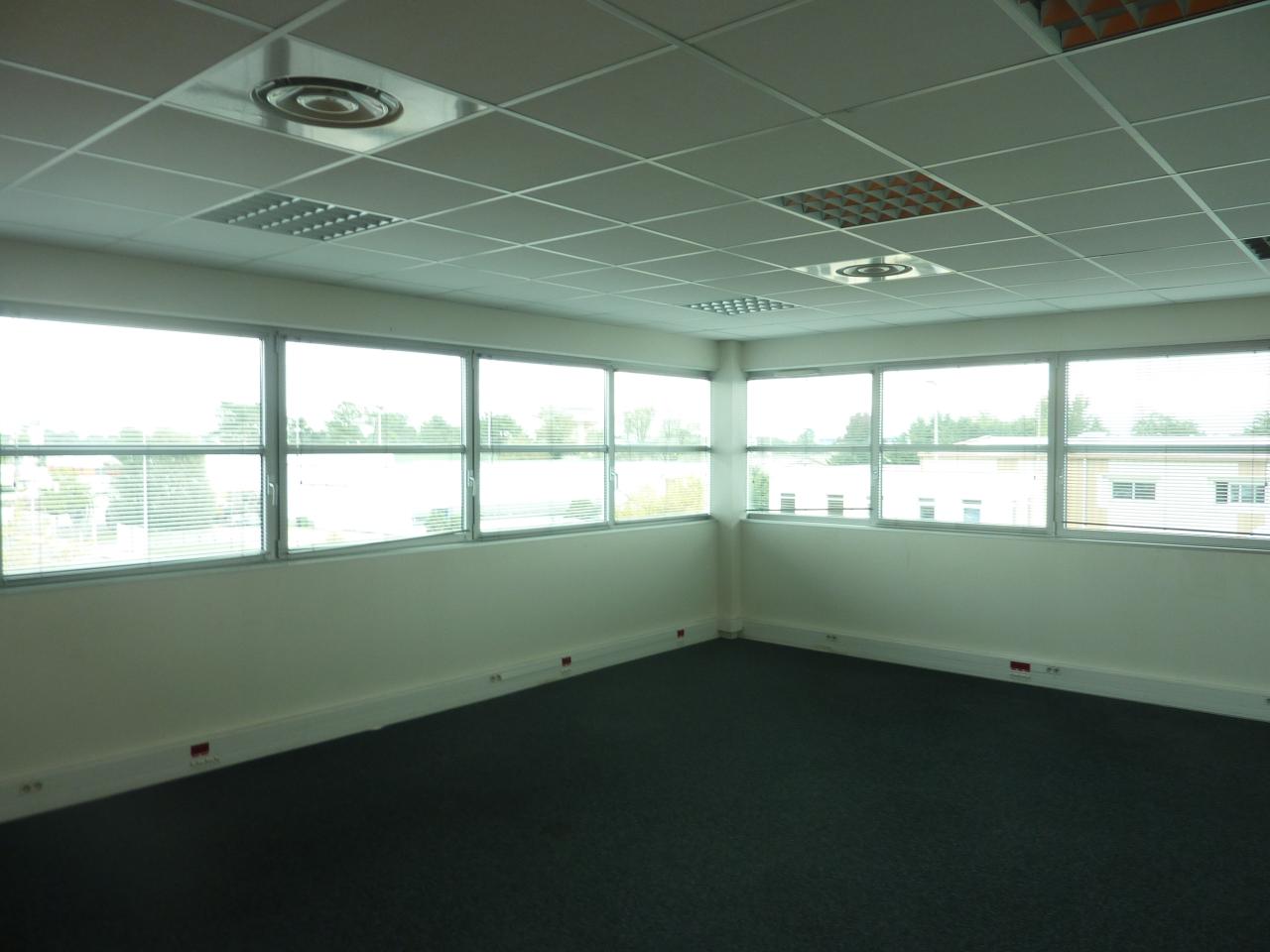 Location bureau Pessac Gironde OLBUR2425703 7