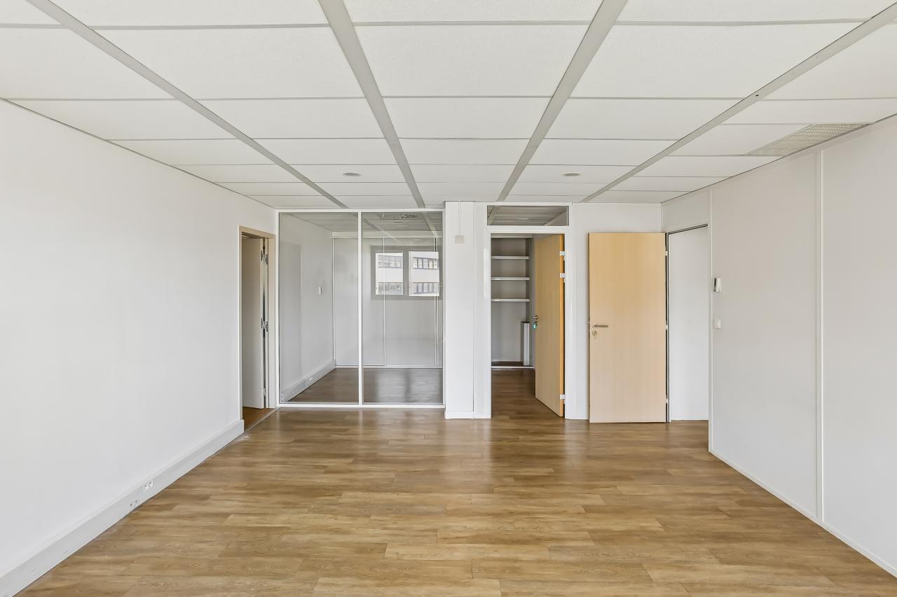 Location bureau Aix-en-Provence Bouches-du-Rhône OLBUR2421641 9
