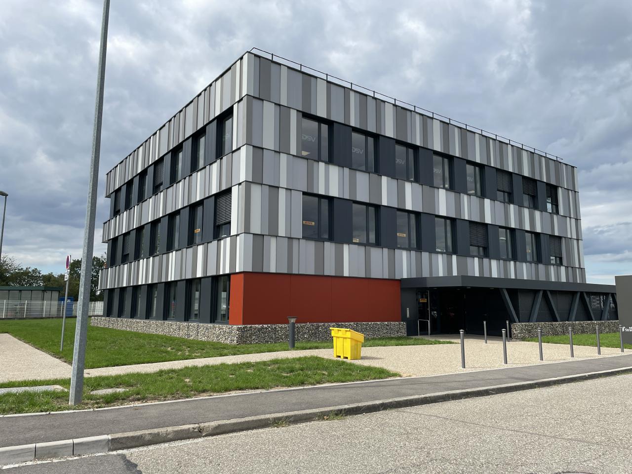 Location bureau Entzheim Bas-Rhin OLBUR2207147 2