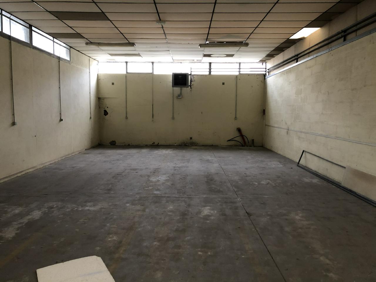 Location local d'activité Saint-Pierre-des-Corps Indre-et-Loire OLACT2113797 2