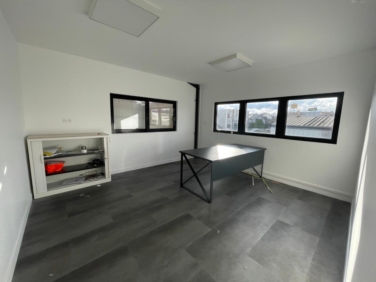 Location bureau Crosne Essonne OLBUR2639127 1