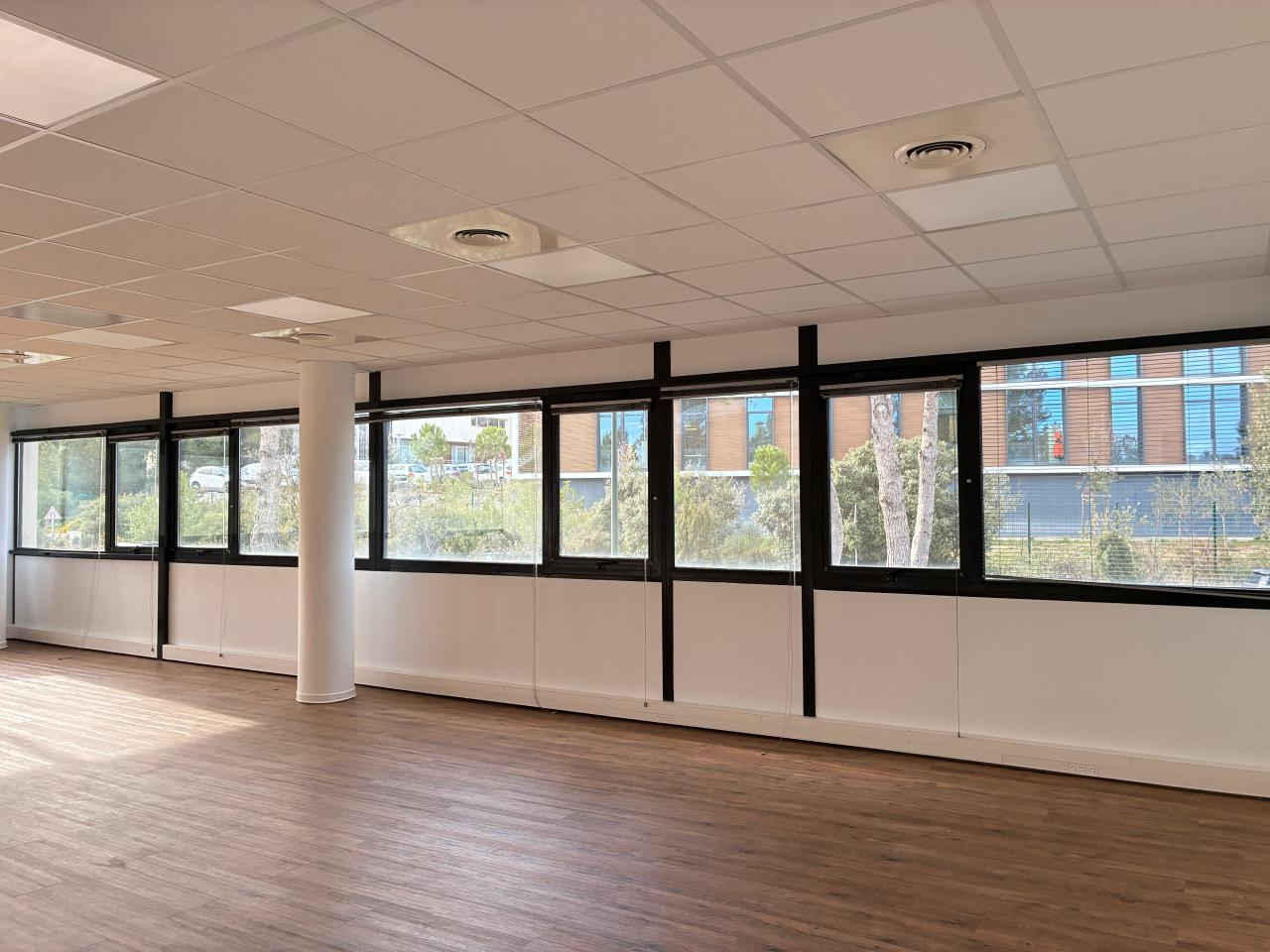 Location bureau Aix-en-Provence Bouches-du-Rhône OLBUR2114976 4