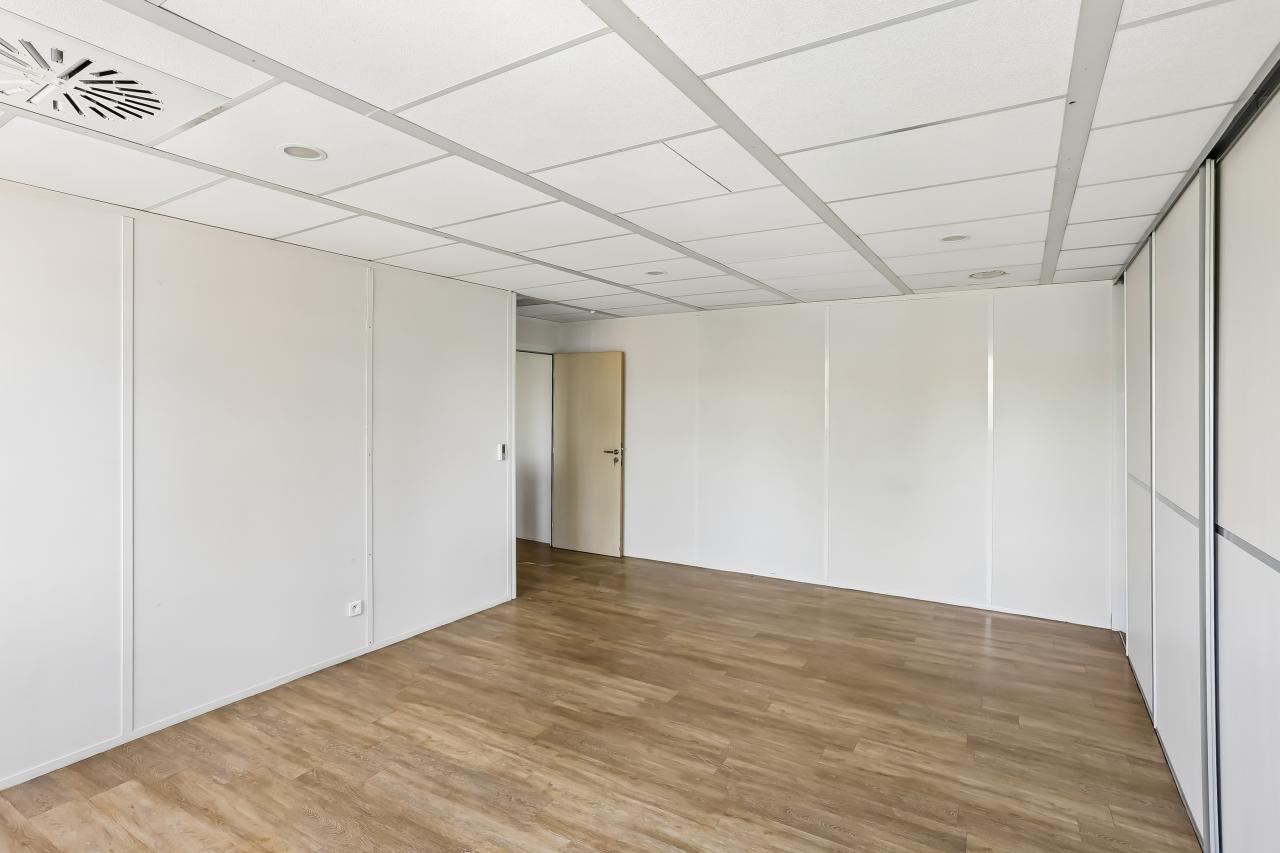 Location bureau Aix-en-Provence Bouches-du-Rhône OLBUR2421641 5