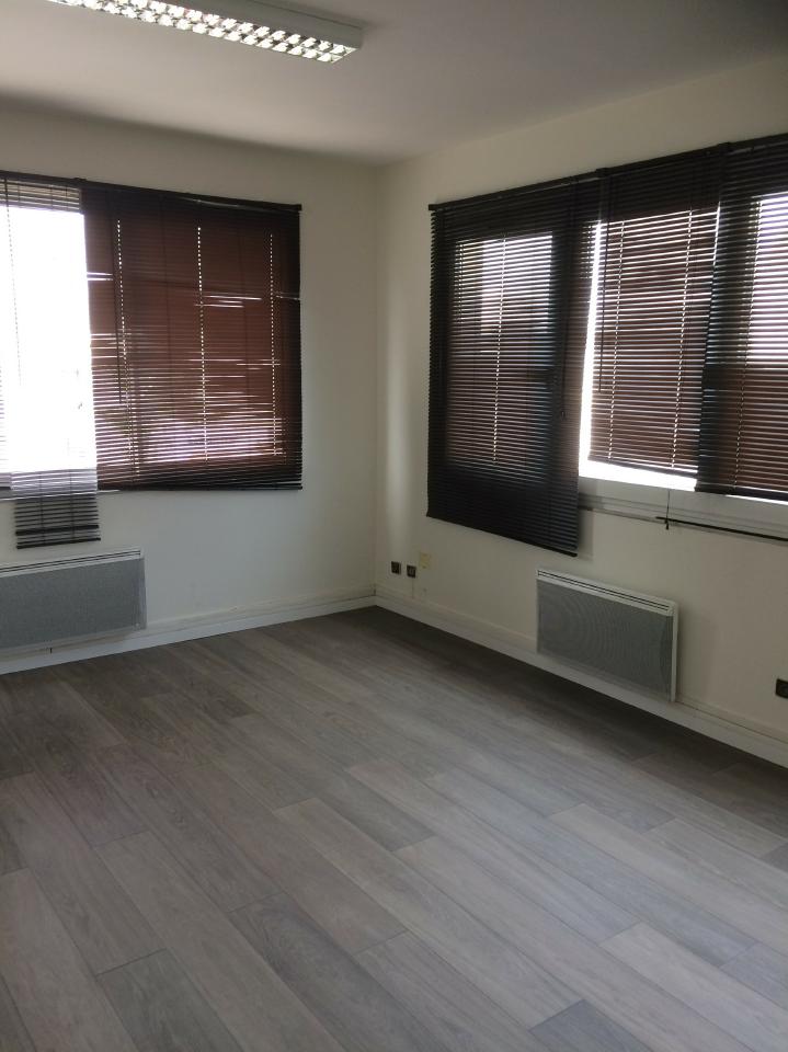 Location bureau Erstein Bas-Rhin OLBUR2309720 9