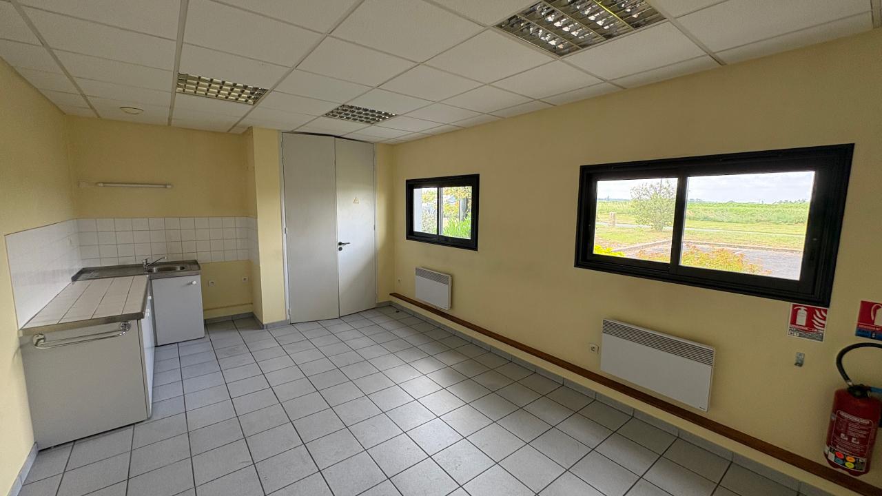 Location local d'activité Saint-Paterne-Racan Indre-et-Loire OLACT2642512 7