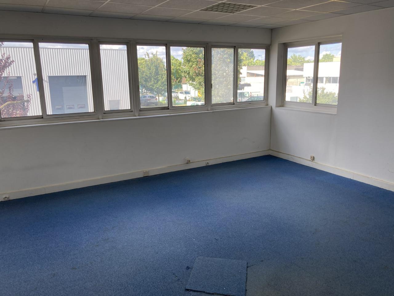 Location local d'activité Pontault-Combault Seine-et-Marne OLACT2420764 1