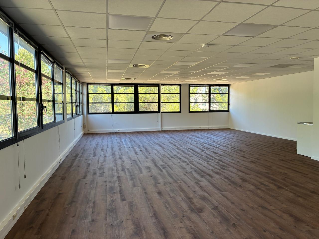 Location bureau Aix-en-Provence Bouches-du-Rhône OLBUR2420499 6