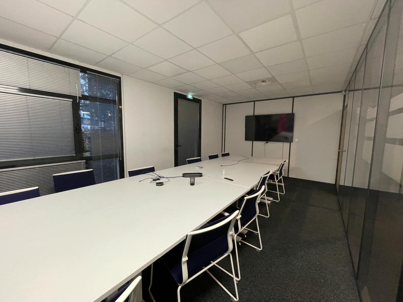 Location bureau Aix-en-Provence Bouches-du-Rhône OLBUR2428083 1