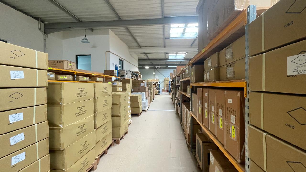 Location local d'activité Élancourt Yvelines OLACT2532460 8