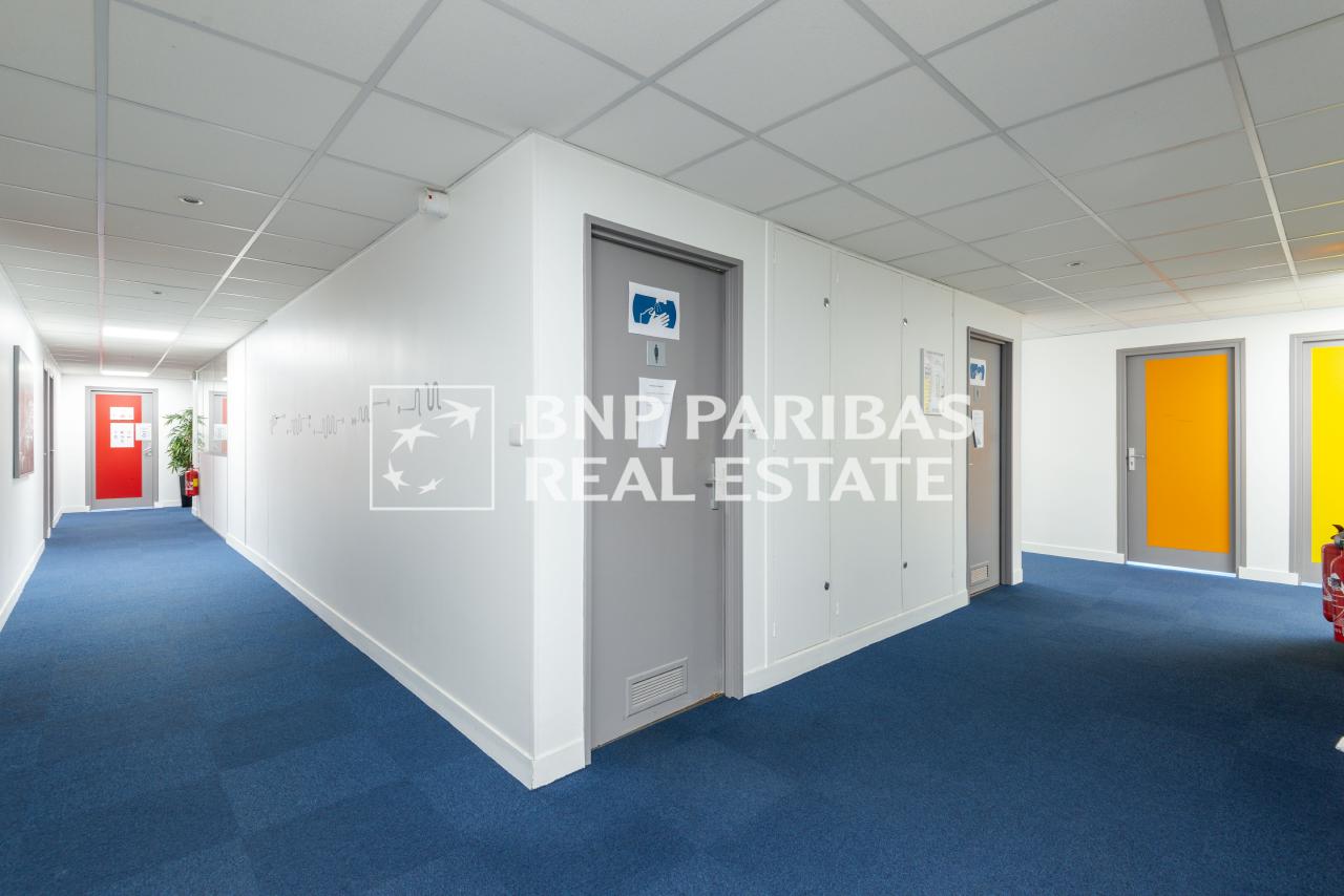 Vente bureau Montigny-le-Bretonneux Yvelines OVBUR2419999 1