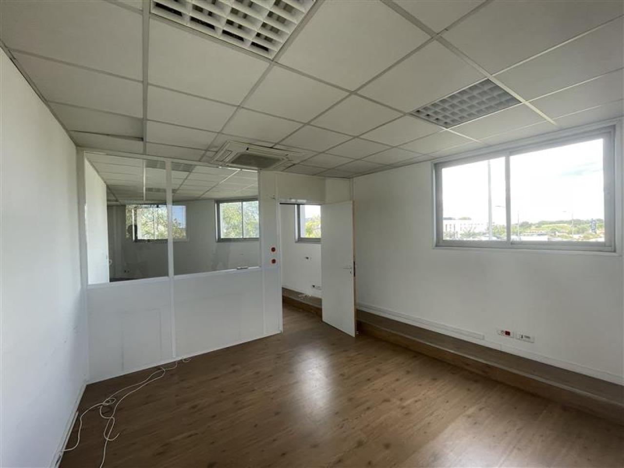 Location bureau Mauguio Hérault OLBUR2424273 5
