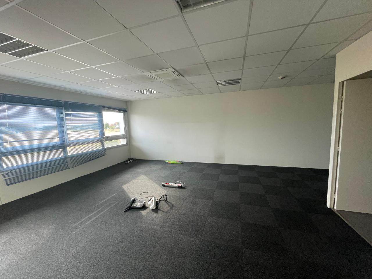 Location bureau Tours Indre-et-Loire OLBUR2318227 6