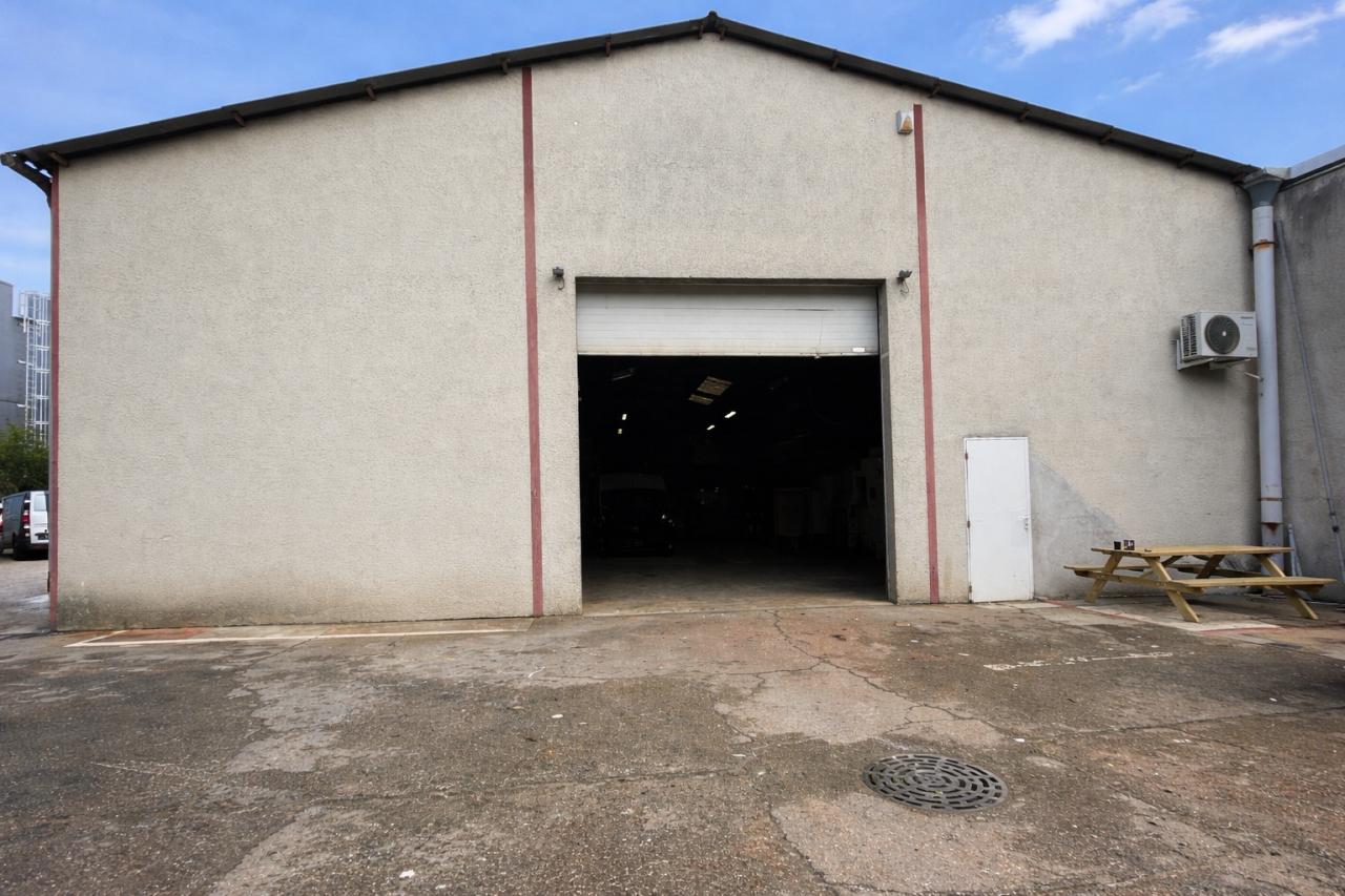 Location local d'activité Saint-Genis-Laval Rhône OLACT2640601 1