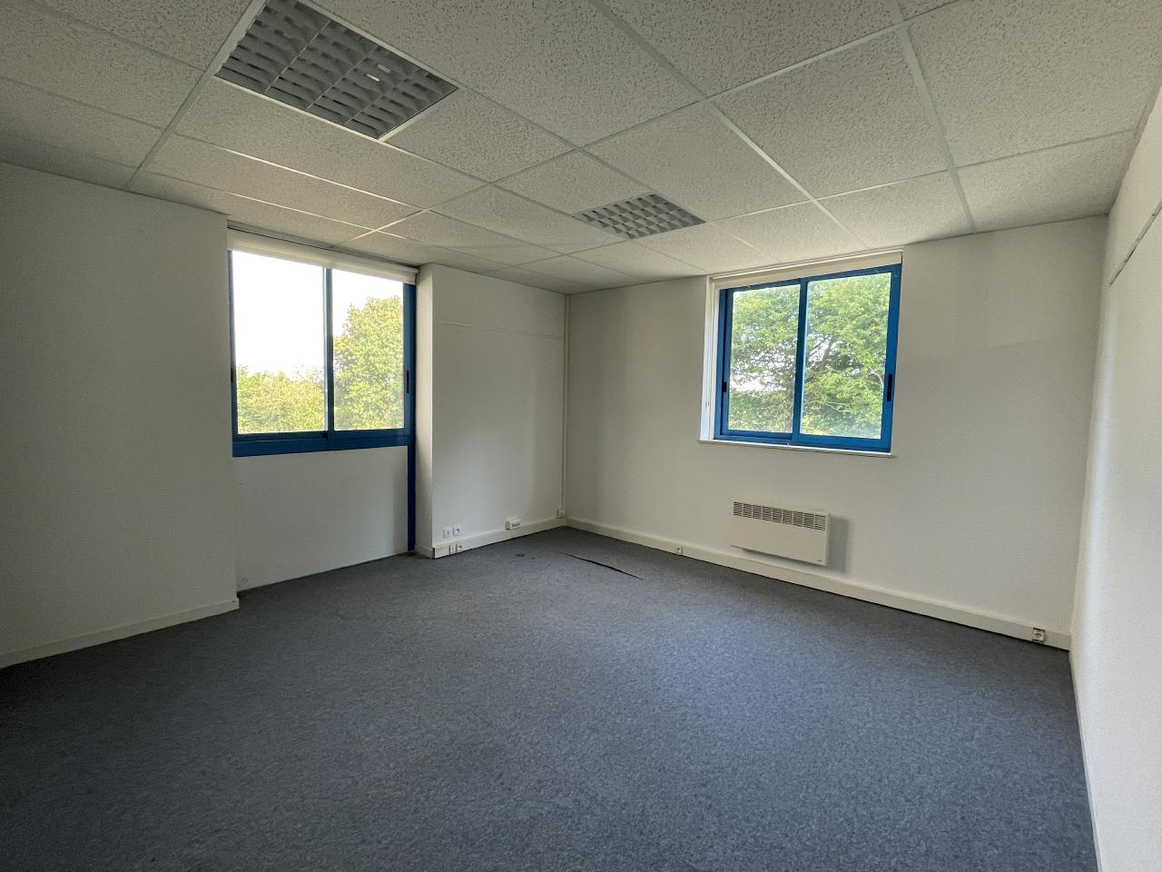 Location bureau Vern-sur-Seiche Ille-et-Vilaine OLBUR2112780 1