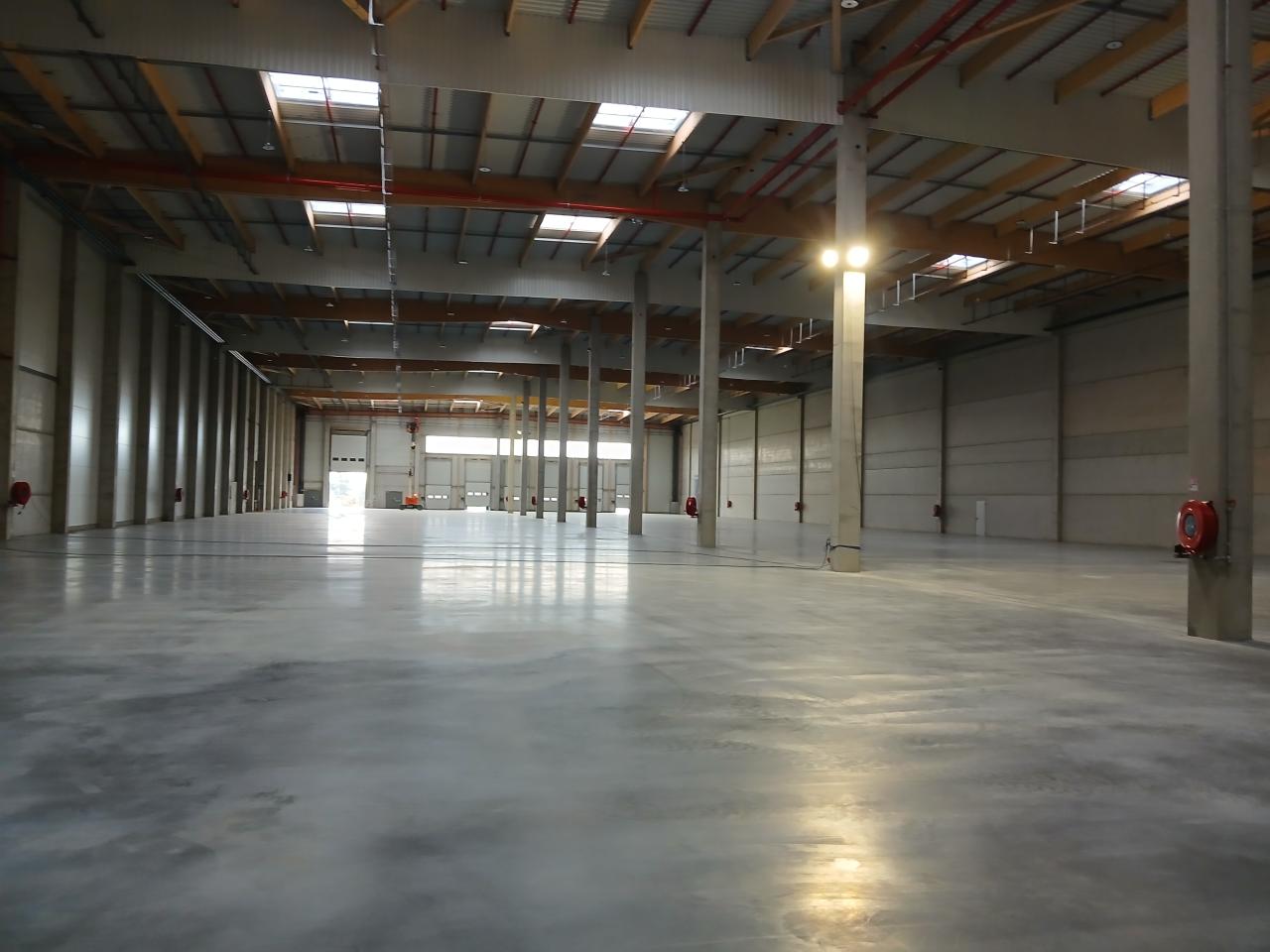 Location entrepôt classe a Étrelles Ille-et-Vilaine OLLOG2535677 3