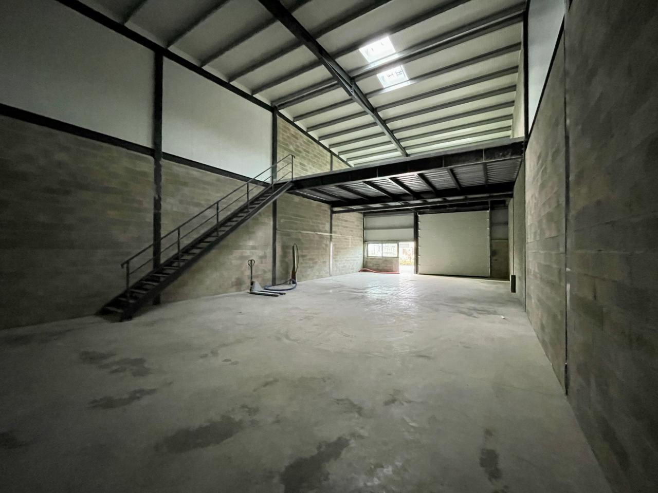 Vente local d'activité Ennery Val-d'Oise OVACT2537662 9