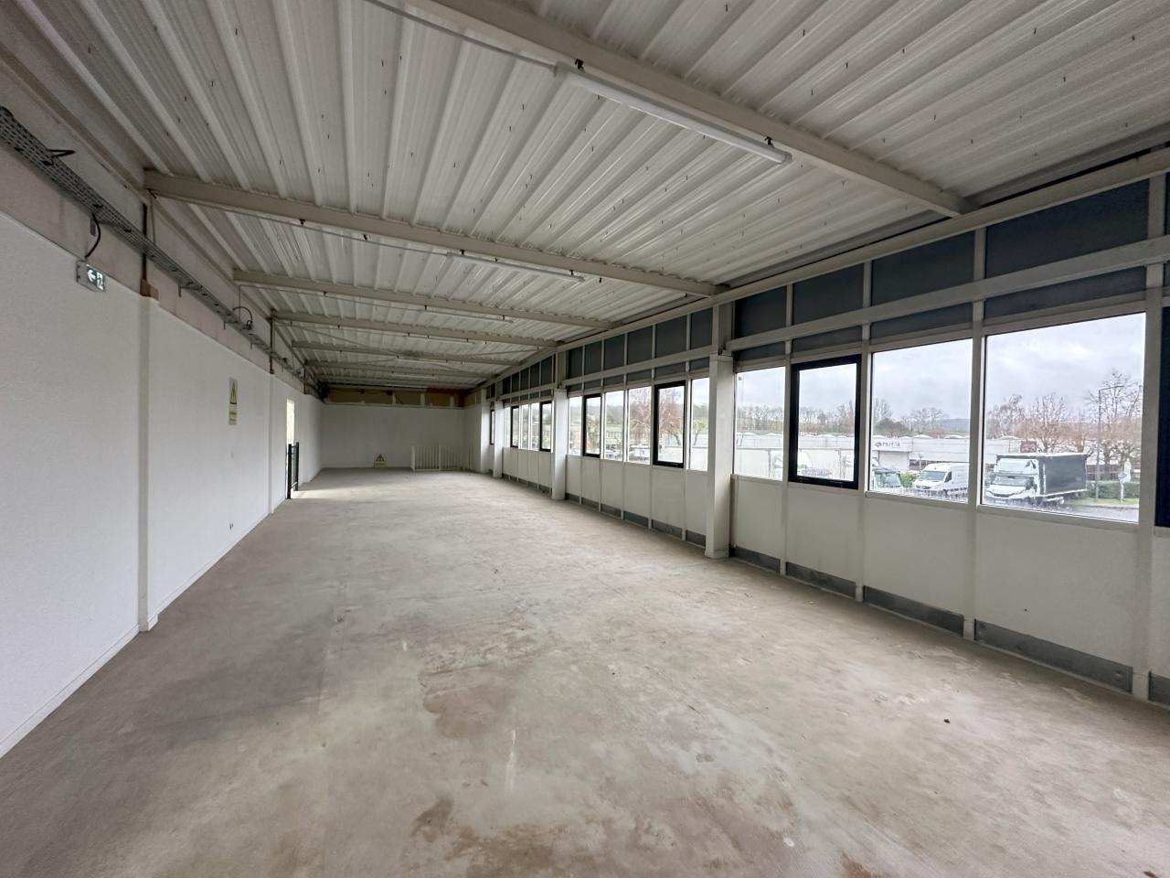 Location local d'activité Saint Thibault des Vignes Seine-et-Marne OLACT2315163 5