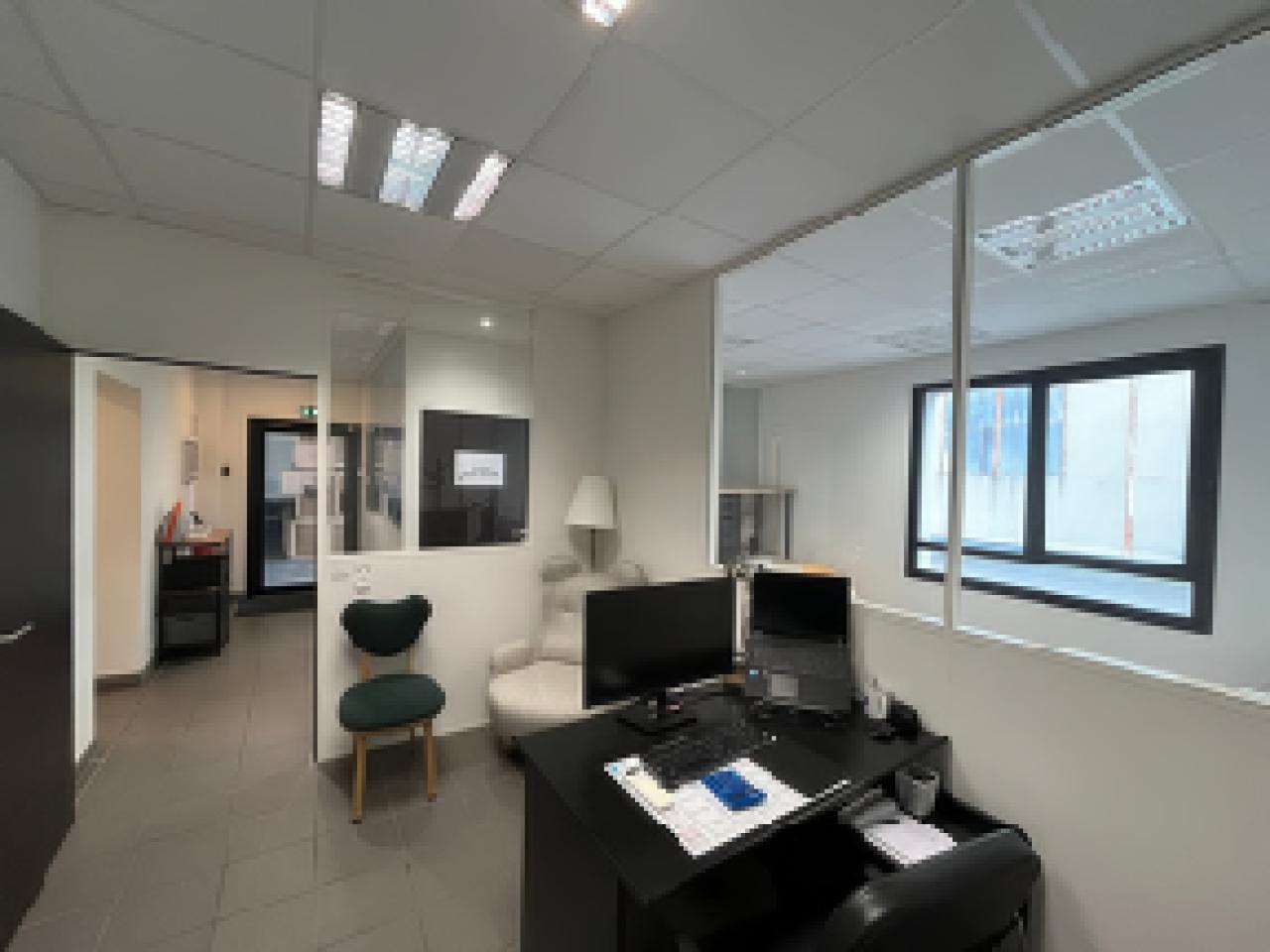 Location local d'activité Décines-Charpieu Rhône OLACT2639587 12