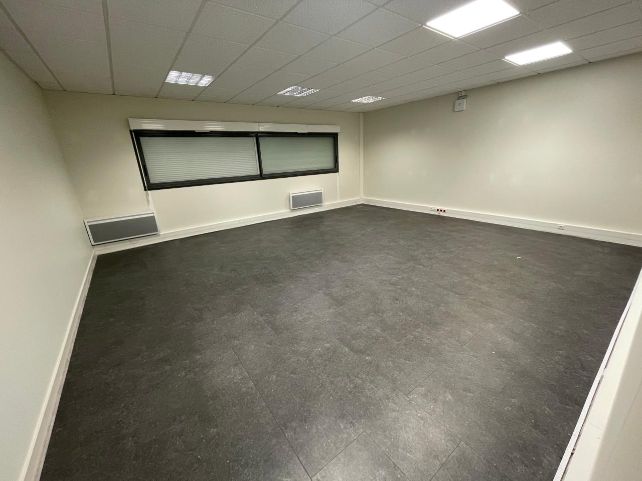 Location local d'activité La Chapelle-des-Fougeretz Ille-et-Vilaine OLACT2536850 4