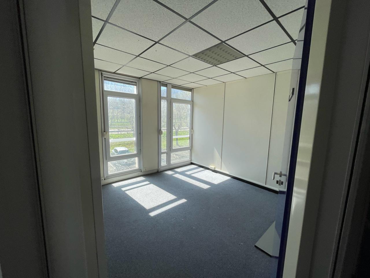 Location bureau Saint-Martin-le-Vinoux Isère OLBUR2531234 3